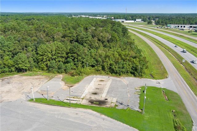 6570 Rangeline Road, Theodore, AL 36582