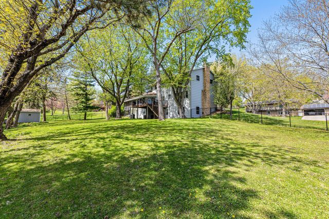 6903 Rosemary Road, Eden Prairie, MN 55346