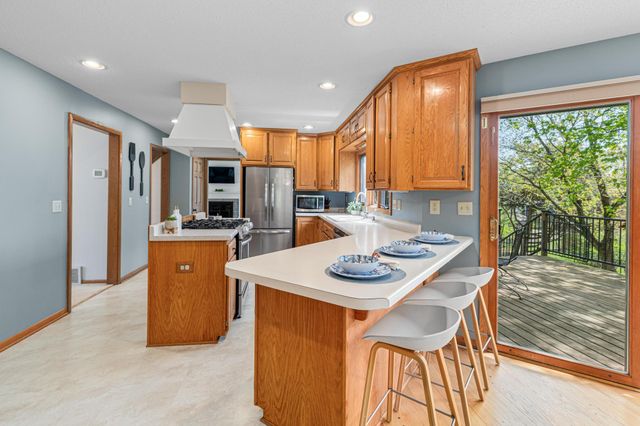 6903 Rosemary Road, Eden Prairie, MN 55346