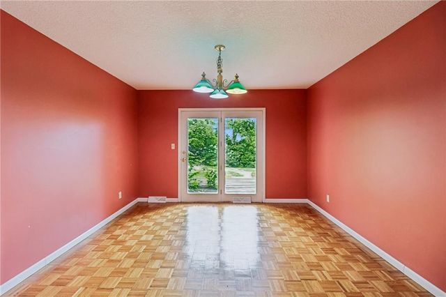 5000 Shrine Park Road, Leavenworth, KS 66048