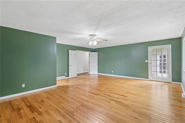 5000 Shrine Park Road, Leavenworth, KS 66048
