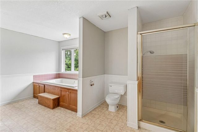 5000 Shrine Park Road, Leavenworth, KS 66048