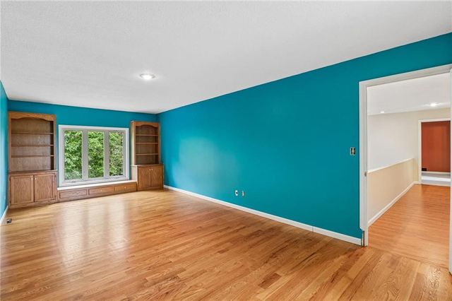 5000 Shrine Park Road, Leavenworth, KS 66048