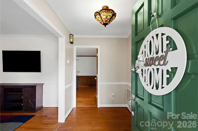 8601 Middleton Circle, Harrisburg, NC 28075