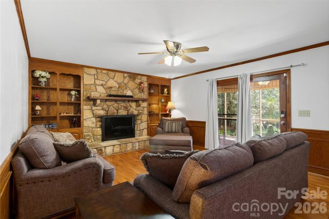 8601 Middleton Circle, Harrisburg, NC 28075