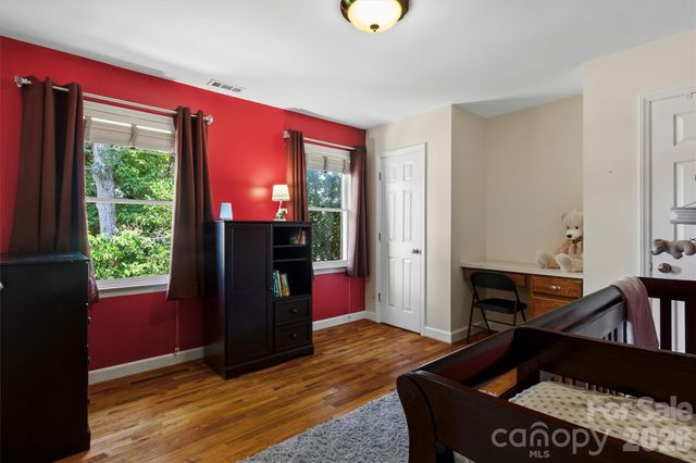 8601 Middleton Circle, Harrisburg, NC 28075