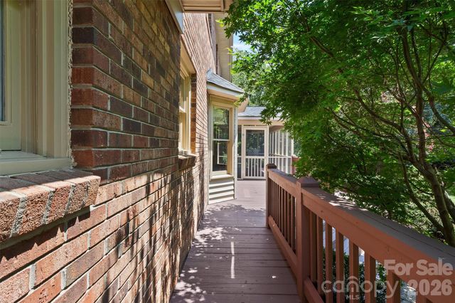 8601 Middleton Circle, Harrisburg, NC 28075