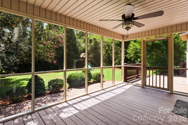 8601 Middleton Circle, Harrisburg, NC 28075