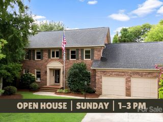 8601 Middleton Circle, Harrisburg, NC 28075