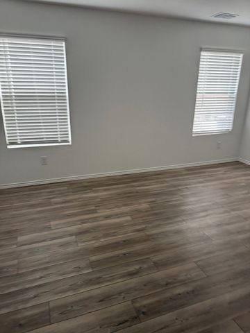 1805 Ballinger Drive, Forney, TX 75126