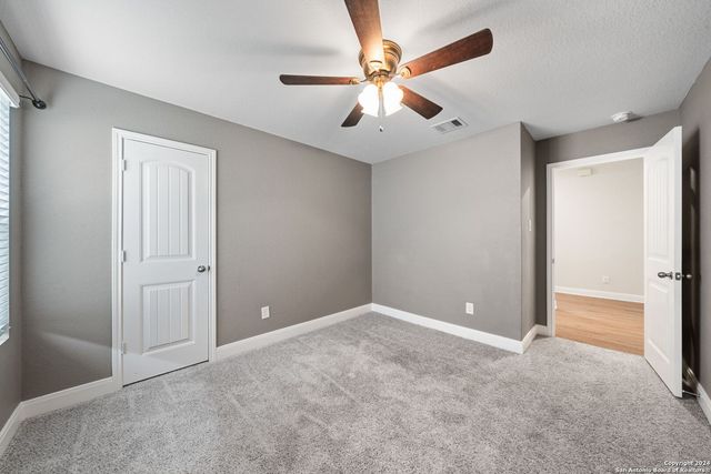 1080 AMBLE OAK, Seguin, TX 78155