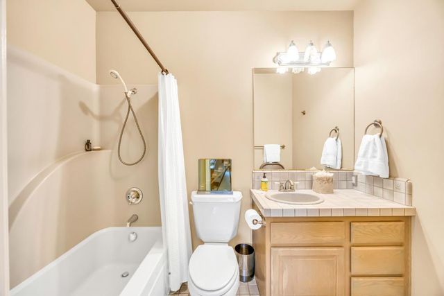 3620 Rancho Sierra Rd, Auburn, CA 95602
