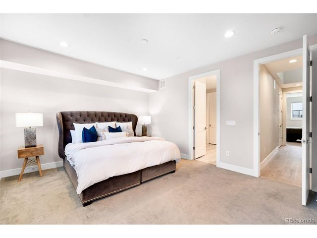 788 Bellaire St, Denver, CO 80220