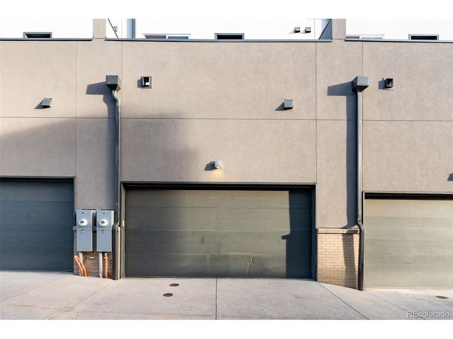 788 Bellaire St, Denver, CO 80220