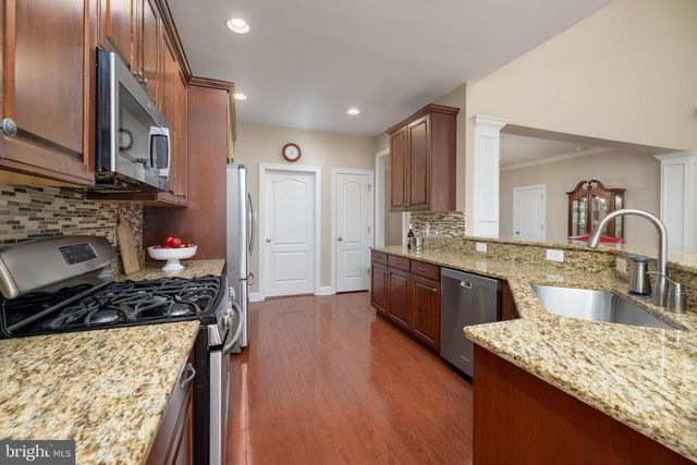 6 DERBY CT, Medford, NJ 08055