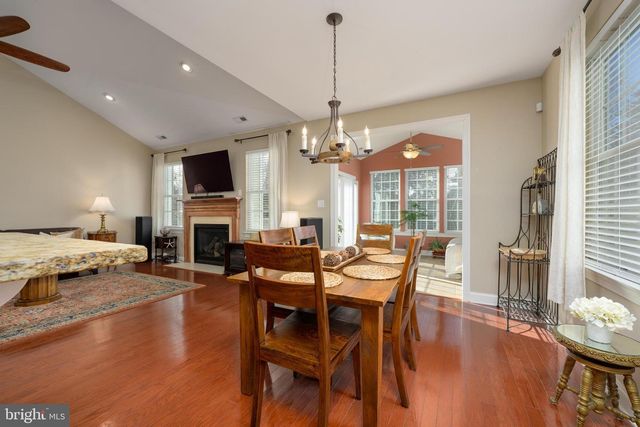 6 DERBY CT, Medford, NJ 08055