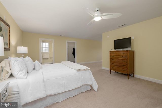 6 DERBY CT, Medford, NJ 08055