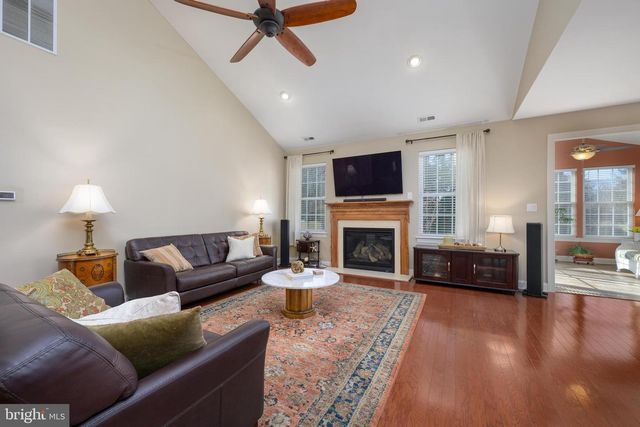 6 DERBY CT, Medford, NJ 08055