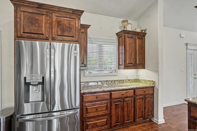 29 Perfecto Way, Hot Springs Village, AR 71909