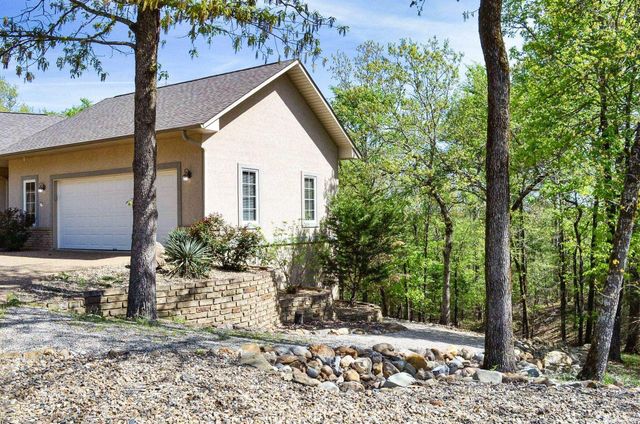 29 Perfecto Way, Hot Springs Village, AR 71909