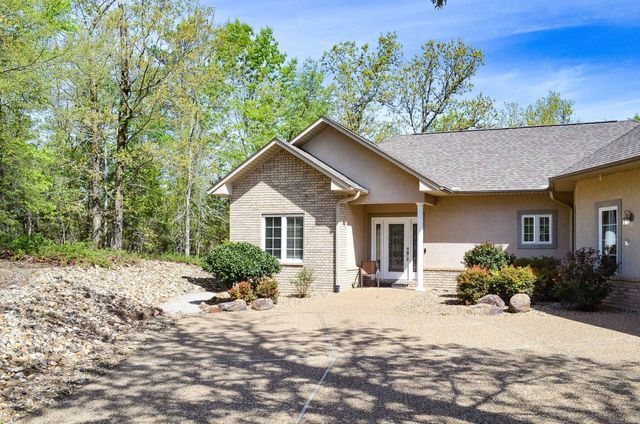 29 Perfecto Way, Hot Springs Village, AR 71909