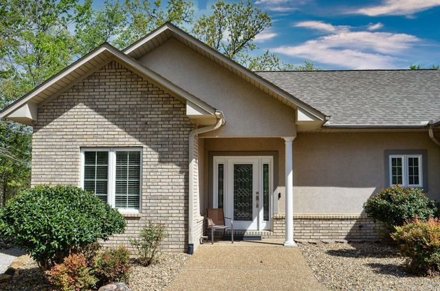 29 Perfecto Way, Hot Springs Village, AR 71909