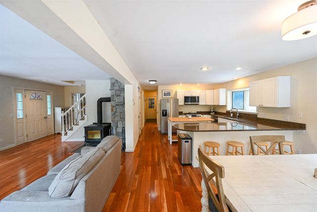 307 Winterbird Road, Stowe, VT 05672