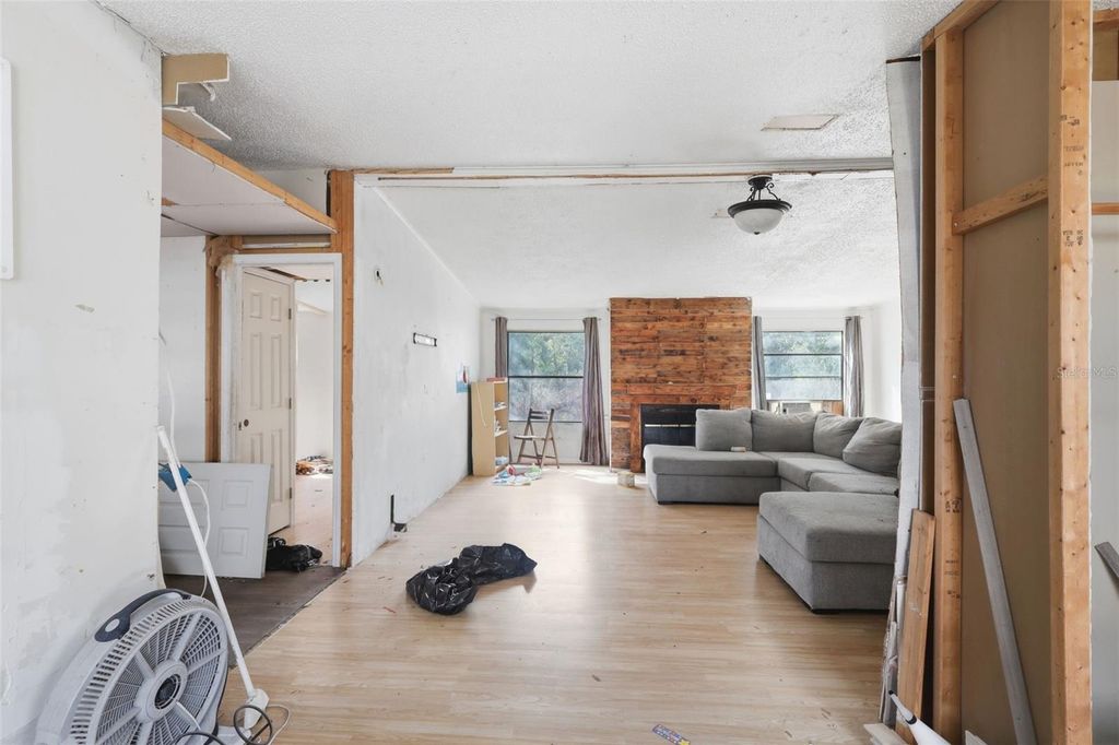 Image 18 of property listing at 36301 PEAK STREET, Zephyrhills, FL 33541