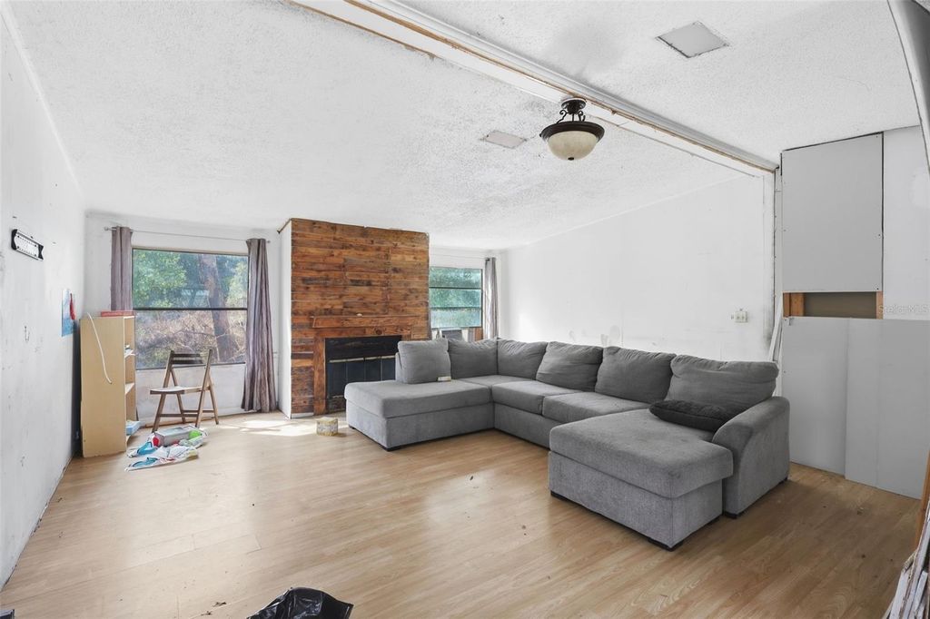 Image 9 of property listing at 36301 PEAK STREET, Zephyrhills, FL 33541