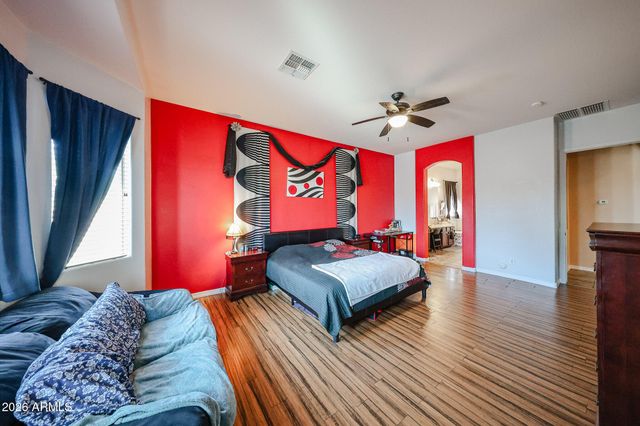42812 N 45TH Drive, New River, AZ 85087