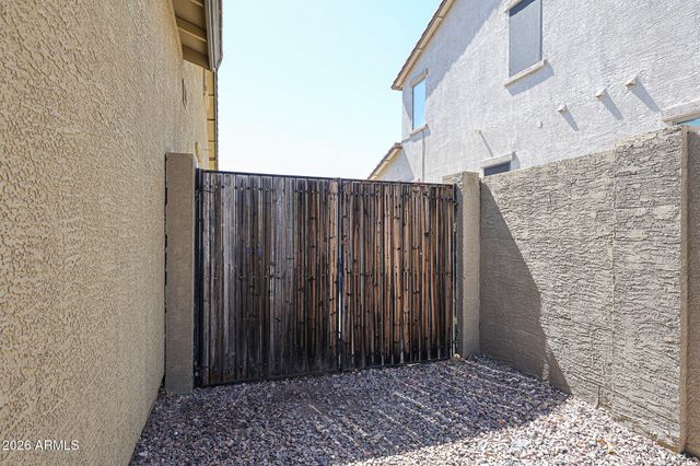 42812 N 45TH Drive, New River, AZ 85087