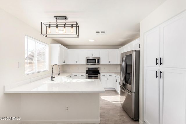 11145 W CAMPBELL Avenue, Phoenix, AZ 85037