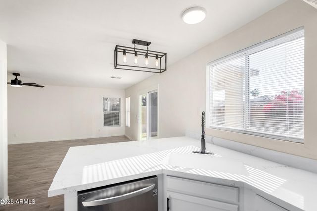 11145 W CAMPBELL Avenue, Phoenix, AZ 85037