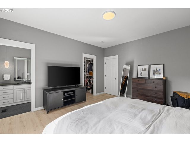 1710 Sw 3RD St, Pendleton, OR 97801