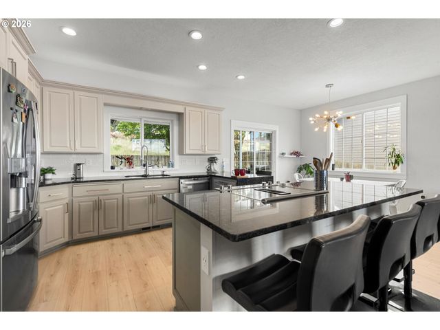 1710 Sw 3RD St, Pendleton, OR 97801