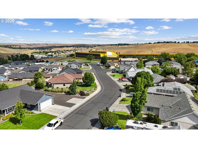 1710 Sw 3RD St, Pendleton, OR 97801