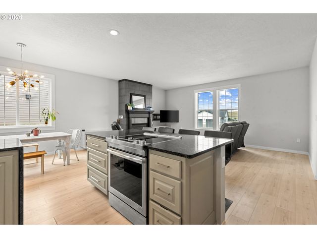 1710 Sw 3RD St, Pendleton, OR 97801
