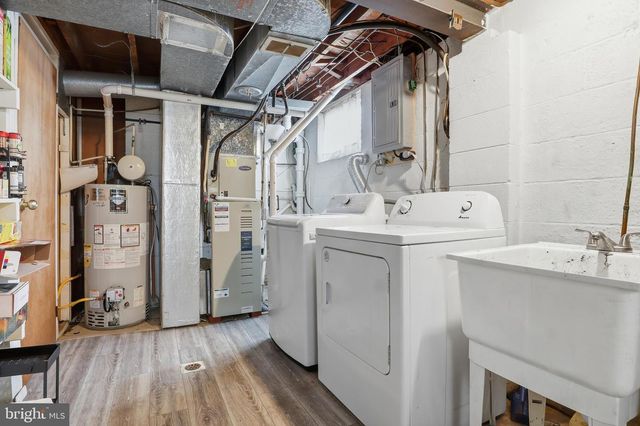 51 GLEN OAKS DR, Lancaster, PA 17603