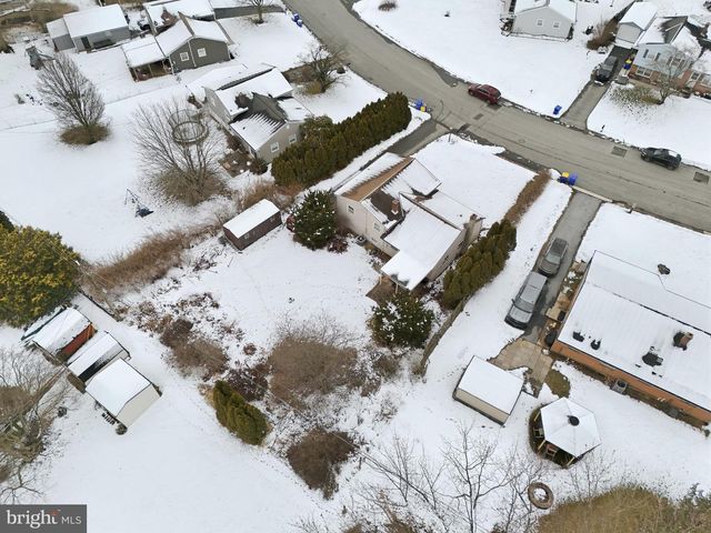 51 GLEN OAKS DR, Lancaster, PA 17603