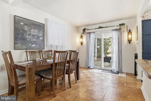 51 GLEN OAKS DR, Lancaster, PA 17603