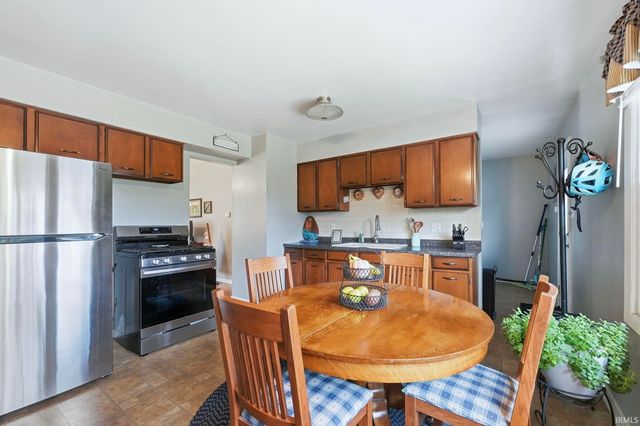 2936 Stanford Avenue, Fort Wayne, IN 46808