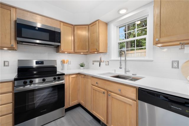 45 Cherry Lane C, South Kingstown, RI 02879