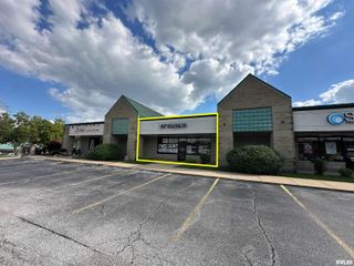 587 E 53RD Street, Davenport, IA 52807