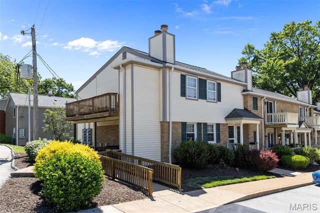 1450 High School Drive, St Louis, MO 63144