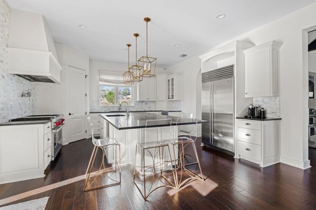 7825 Lynchburg DR, Austin, TX 78738