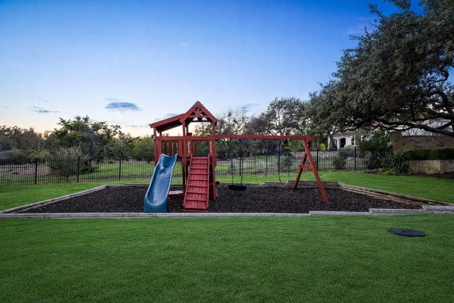 7825 Lynchburg DR, Austin, TX 78738