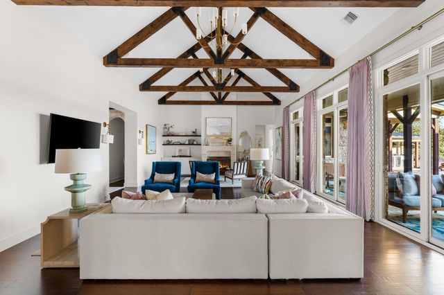 7825 Lynchburg DR, Austin, TX 78738