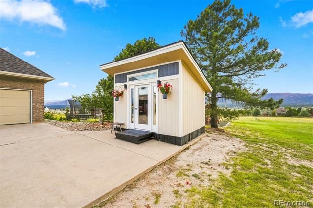 945 Caribou Drive, Monument, CO 80132