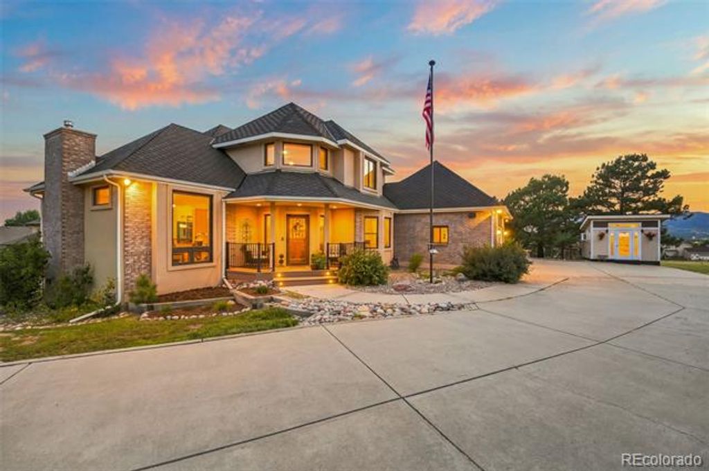 945 Caribou Drive, Monument, CO 80132