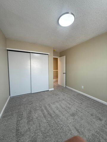 1333 Ojo Feliz Street SW, Albuquerque, NM 87121